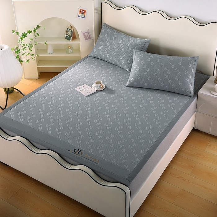 91家纺网 家纺一手货源 找家纺 法莱妮 2025夏季新款A类真凉感丝提花加厚三明治冰豆豆凉席-叶韵系列  叶韵-深灰