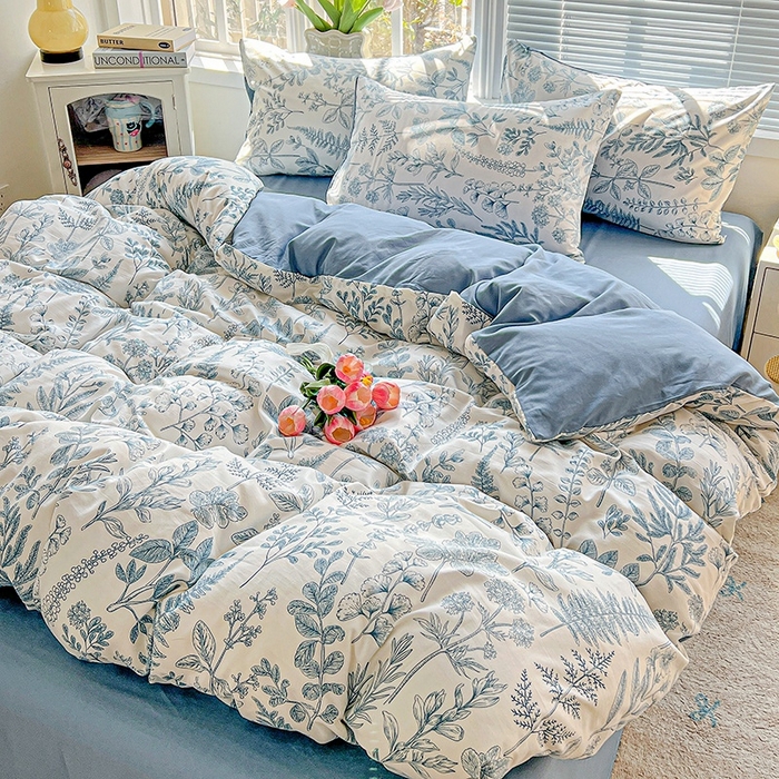 91家纺网 家纺一手货源 找家纺 2025新款水洗云朵糯糯棉简约风ins风小碎花被套床单款床笠款三四件套 恋爱季节