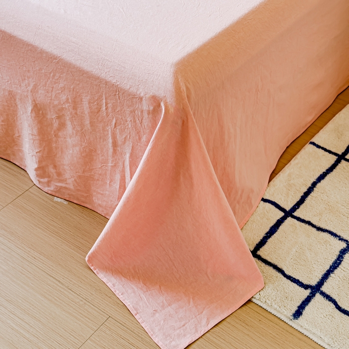 91家纺网 家纺一手货源 找家纺 2025新款全棉色织水洗棉床单床笠 嫩粉 床单款