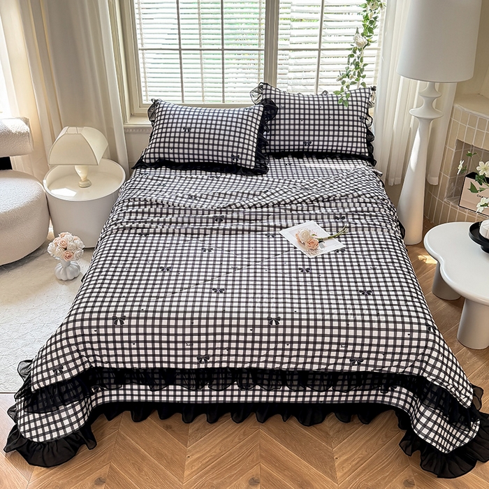 91家纺网 家纺一手货源 找家纺 大麦家纺 2025新款碳光冰丝软凉席夏被四件套 清格