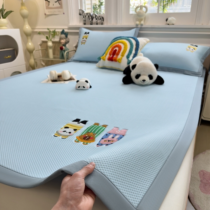 91家纺网 家纺一手货源 找家纺 席世家2025新款满天星绣花豆豆席 凉喵喵