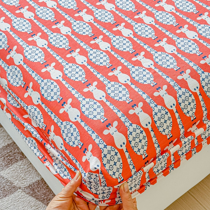 91家纺网 家纺一手货源 找家纺 2025新款全棉床单床笠 长颈鹿 床笠款