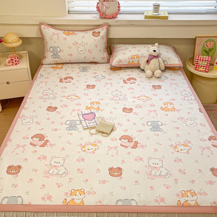 91家纺网 家纺一手货源 找家纺 慕澄家纺 2025新款小清新印花真冰藤系列凉席床席款 床席-彩色小萌物