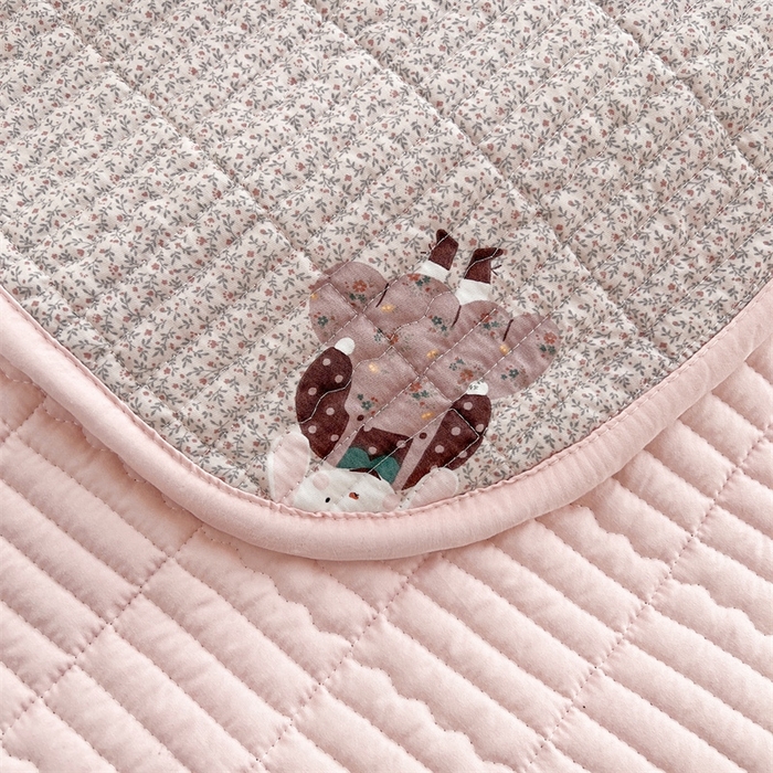 91家纺网 家纺一手货源 找家纺 恒爱 2025新款全棉印花单床盖 安哥拉公主-豆沙