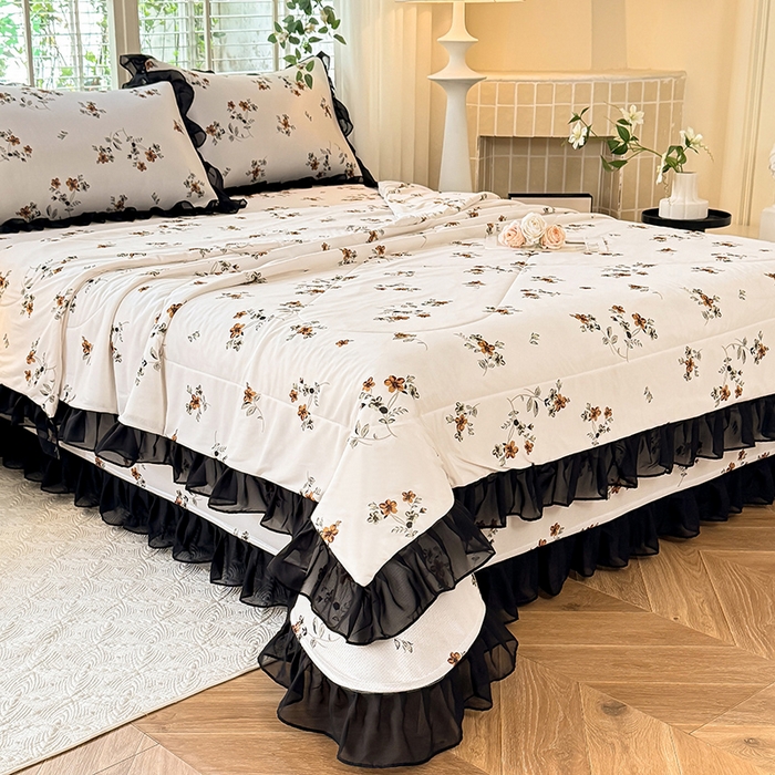 91家纺网 家纺一手货源 找家纺 大麦家纺 2025新款碳光冰丝软凉席夏被四件套 秋之寄语