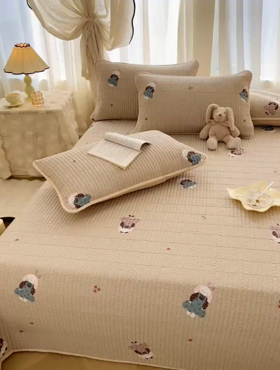 91家纺网 家纺一手货源 找家纺 恒爱 2025新款全棉印花单床盖 安哥拉公主-浅咖