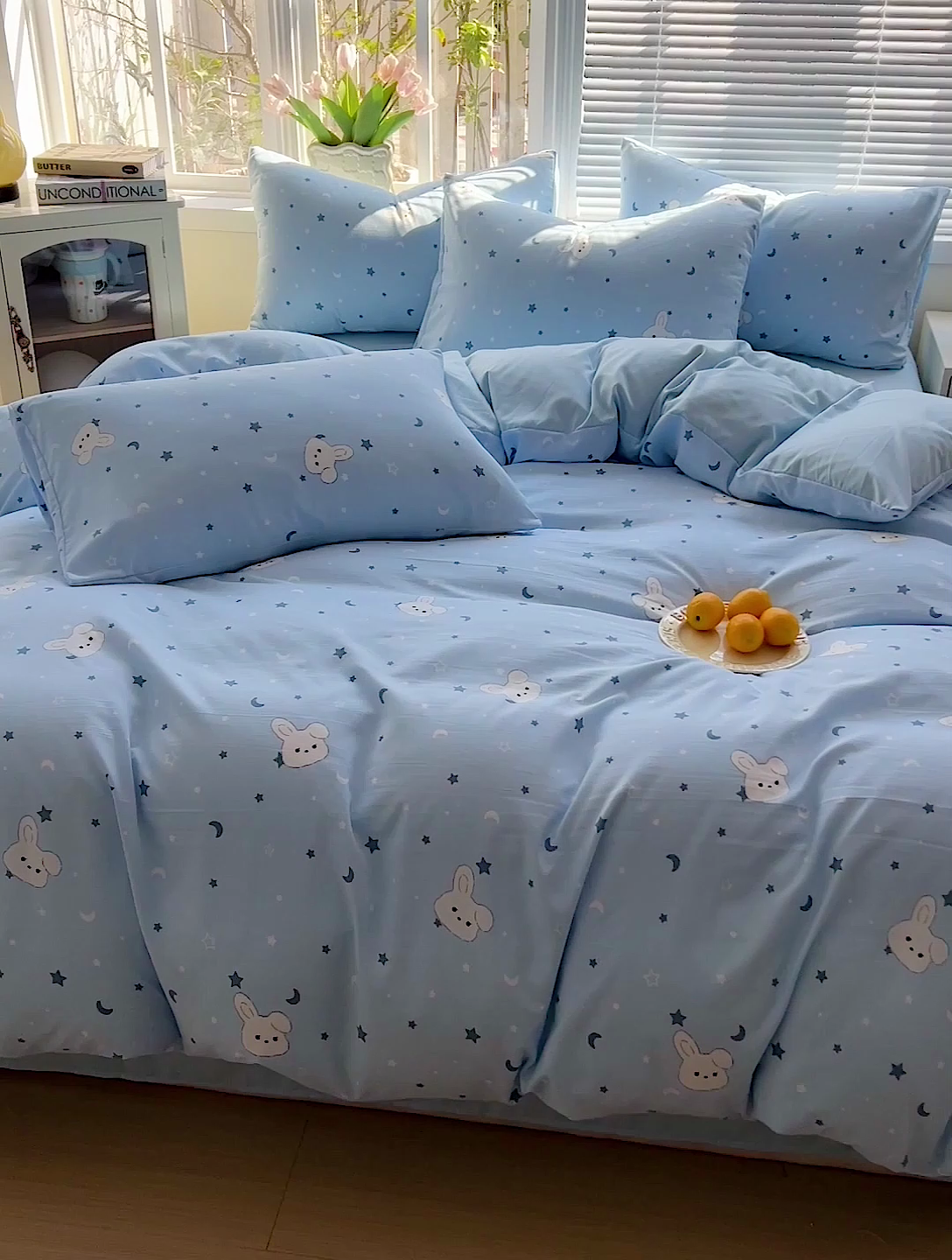 91家纺网 家纺一手货源 找家纺 2025新款水洗云朵糯糯棉简约风ins风小碎花被套床单款床笠款三四件套 星空兔