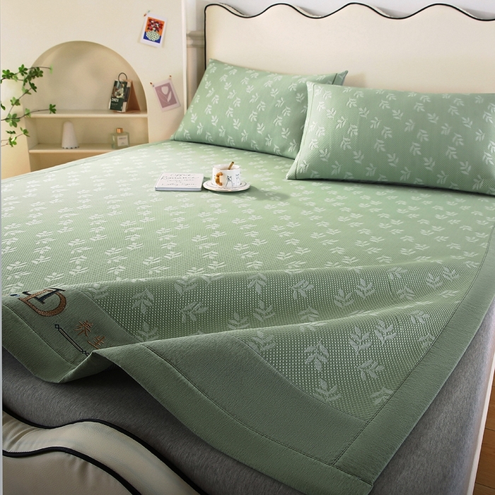 91家纺网 家纺一手货源 找家纺 法莱妮 2025夏季新款A类真凉感丝提花加厚三明治冰豆豆凉席-叶韵系列  叶韵-绿