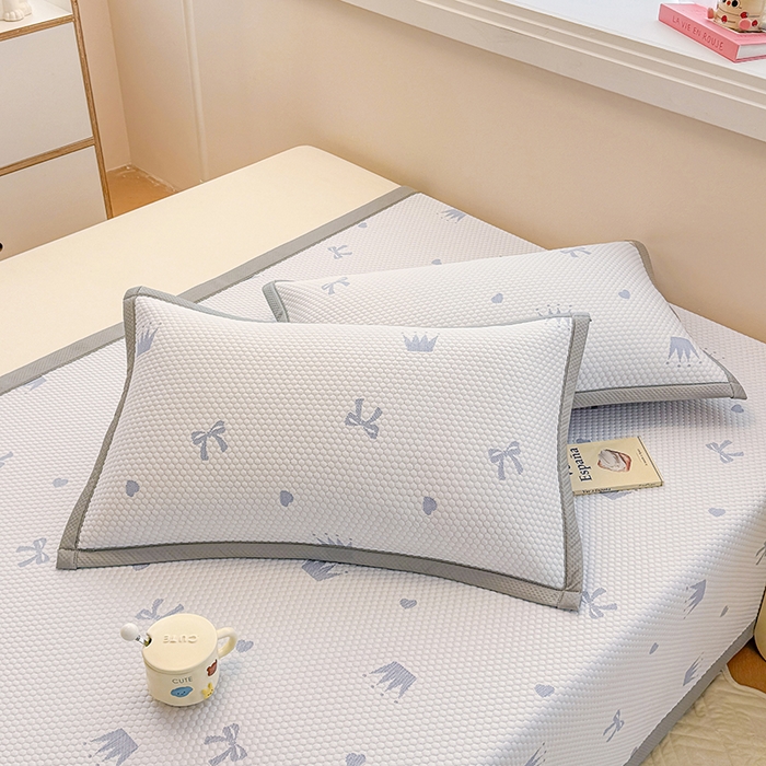 91家纺网 家纺一手货源 找家纺 金盛纺 2025新款冰豆豆单枕套 皇冠-兰