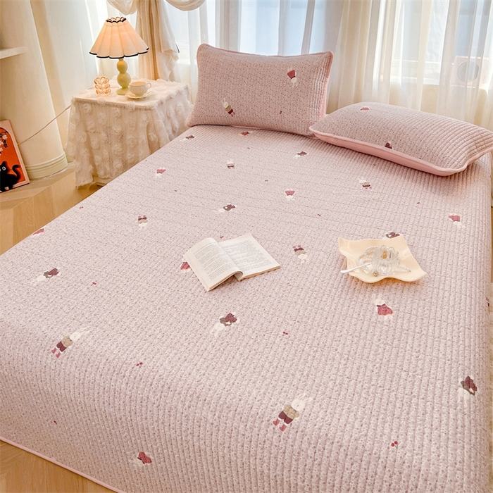 91家纺网 家纺一手货源 找家纺 恒爱 2025新款全棉印花单床盖 公子兔-浅豆沙