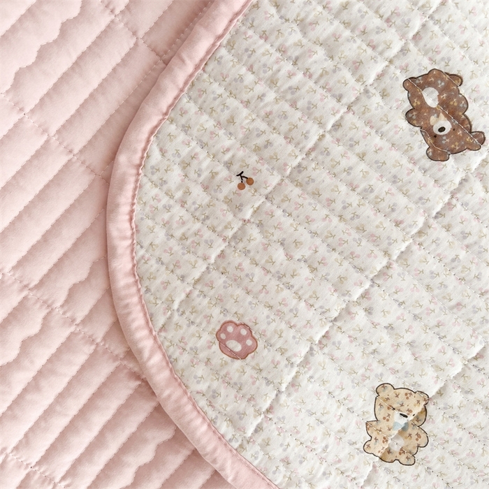 91家纺网 家纺一手货源 找家纺 恒爱 2025新款全棉印花单床盖 五彩熊