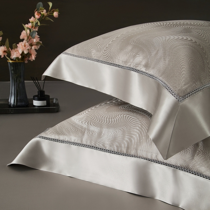 91家纺网 家纺一手货源 找家纺 赫本真丝馆（珍丝纺） 2025新款真丝提花系列四件套 罗蒂娅