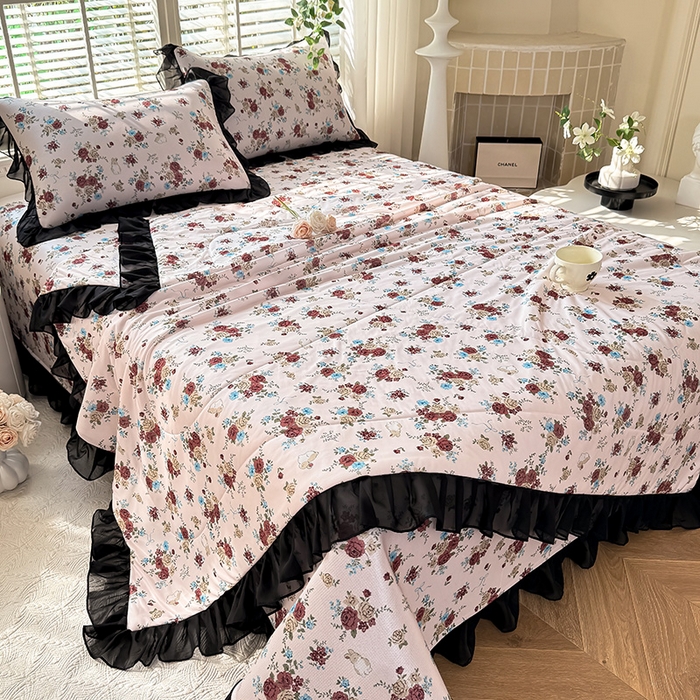 91家纺网 家纺一手货源 找家纺 大麦家纺 2025新款碳光冰丝软凉席夏被四件套 春风细叶