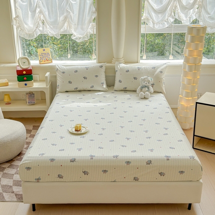 91家纺网 家纺一手货源 找家纺 2025新款全棉床单床笠 灰条小象 床笠款