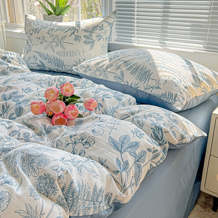 91家纺网 家纺一手货源 找家纺 2025新款水洗云朵糯糯棉简约风ins风小碎花被套床单款床笠款三四件套 恋爱季节