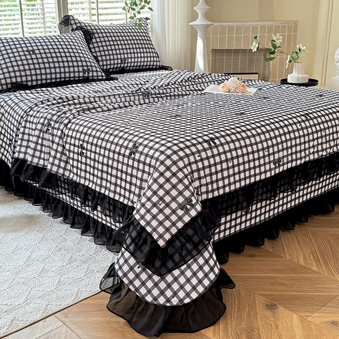 91家纺网 家纺一手货源 找家纺 大麦家纺 2025新款碳光冰丝软凉席夏被四件套 清格