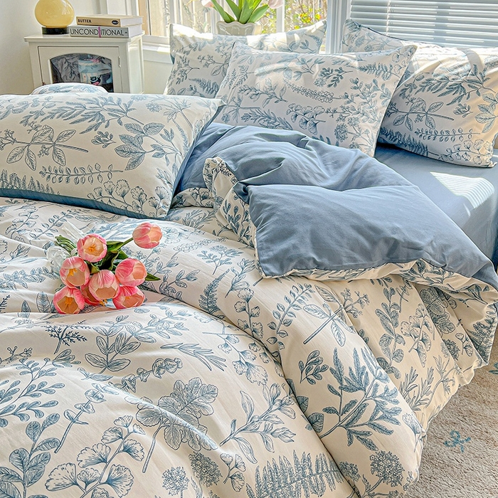 91家纺网 家纺一手货源 找家纺 2025新款水洗云朵糯糯棉简约风ins风小碎花被套床单款床笠款三四件套 恋爱季节