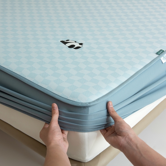 91家纺网 家纺一手货源 找家纺 席世家  2025新款绣花凉感床笠（控价198 218） 格子熊猫