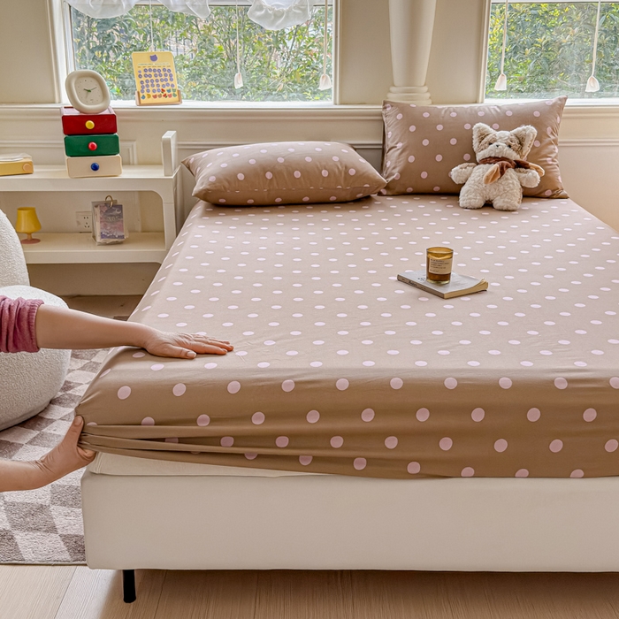 91家纺网 家纺一手货源 找家纺 2025新款全棉床单床笠 复古紫波点 床笠款