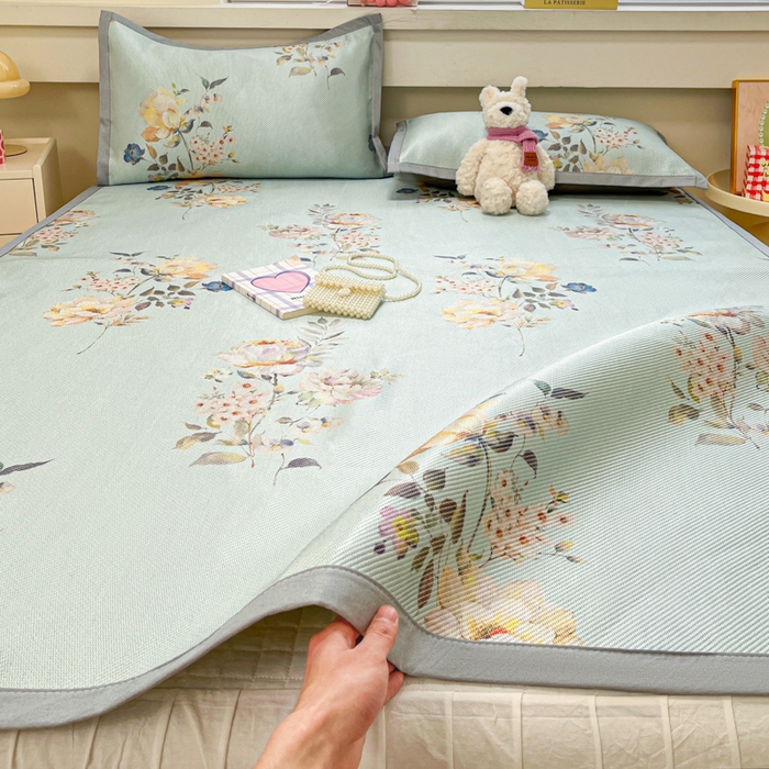 91家纺网 家纺一手货源 找家纺 慕澄家纺 2025新款小清新印花真冰藤系列凉席床席款 床席-陌上花开