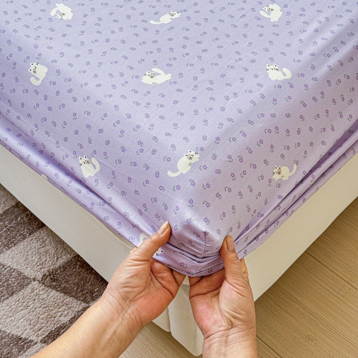 91家纺网 家纺一手货源 找家纺 2025新款全棉床单床笠 紫花猫 床笠款