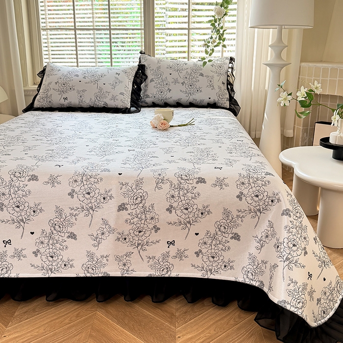 91家纺网 家纺一手货源 找家纺 大麦家纺 2025新款碳光冰丝软凉席夏被四件套 半夏清风