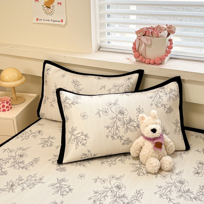 91家纺网 家纺一手货源 找家纺 慕澄家纺 2025新款小清新印花真冰藤系列凉席床席款 床席-花影