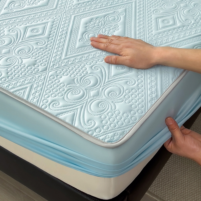 91家纺网 家纺一手货源 找家纺 世纪绒品 2025新款A类凉感压花单床笠单夏被 云朵浅蓝-单床笠