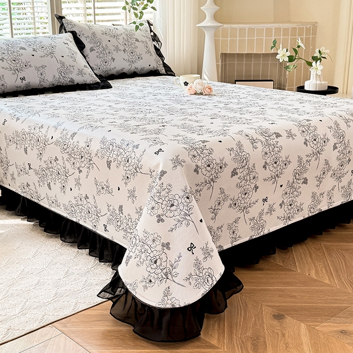 91家纺网 家纺一手货源 找家纺 大麦家纺 2025新款碳光冰丝软凉席夏被四件套 半夏清风