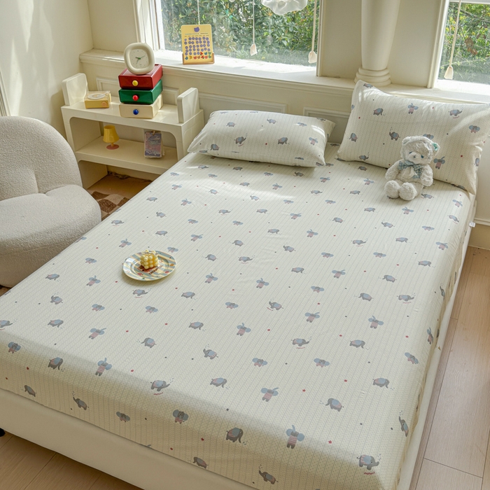 91家纺网 家纺一手货源 找家纺 2025新款全棉床单床笠 灰条小象 床笠款