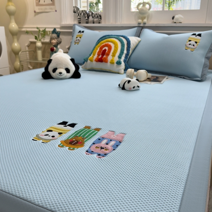 91家纺网 家纺一手货源 找家纺 席世家2025新款满天星绣花豆豆席 凉喵喵