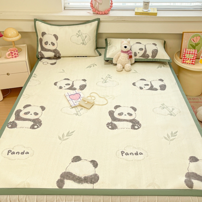 91家纺网 家纺一手货源 找家纺 慕澄家纺 2025新款小清新印花真冰藤系列凉席床席款 床席-熊猫戏竹