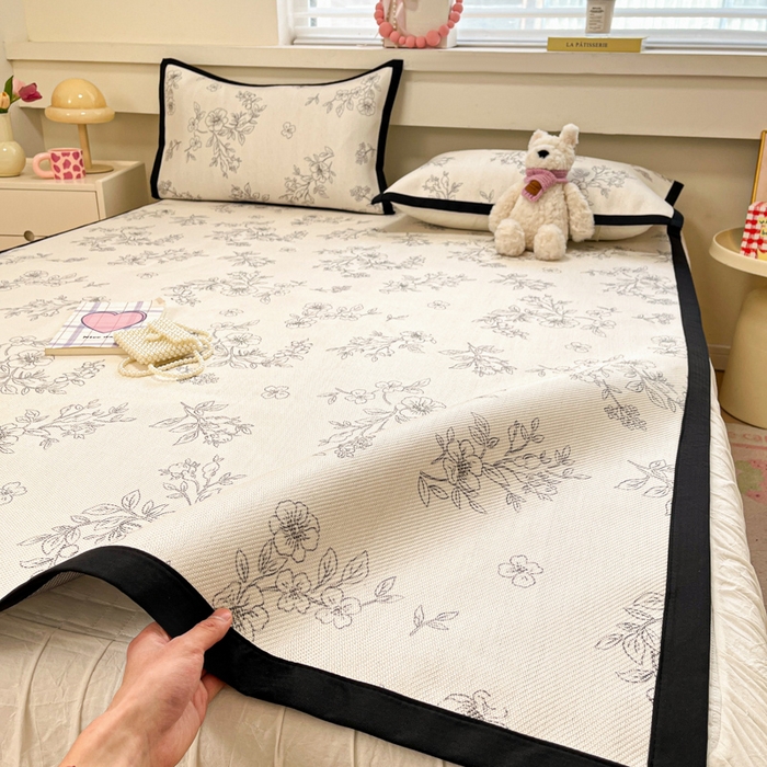 91家纺网 家纺一手货源 找家纺 慕澄家纺 2025新款小清新印花真冰藤系列凉席床席款 床席-花影