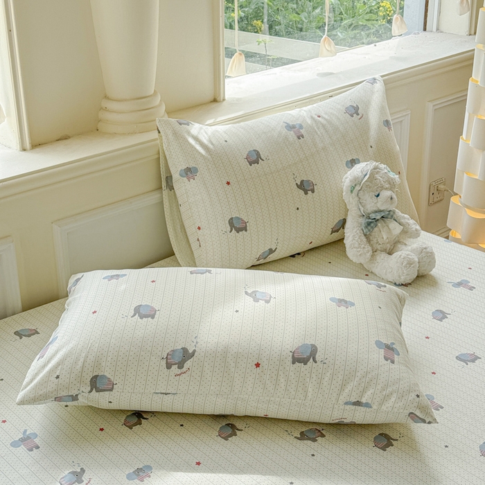 91家纺网 家纺一手货源 找家纺 2025新款全棉床单床笠 灰条小象 床笠款