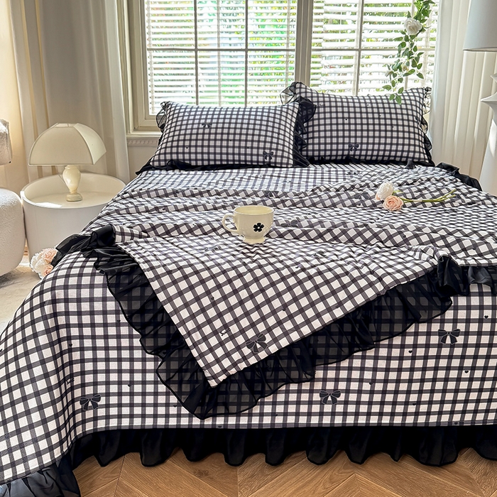 91家纺网 家纺一手货源 找家纺 大麦家纺 2025新款碳光冰丝软凉席夏被四件套 清格