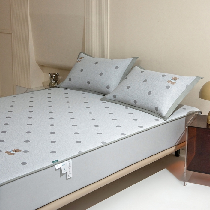 91家纺网 家纺一手货源 找家纺 席世家  2025新款绣花凉感床笠（控价198 218） 格子熊猫