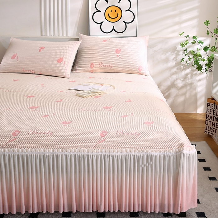 91家纺网 家纺一手货源 找家纺 法莱妮2025夏季新款A类真凉感丝提花三明治冰豆豆凉席床裙三件套  郁金香 -粉