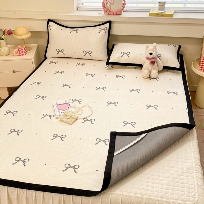 91家纺网 家纺一手货源 找家纺 慕澄家纺 2025新款小清新印花真冰藤系列凉席床席款 床席-波点蝴蝶结