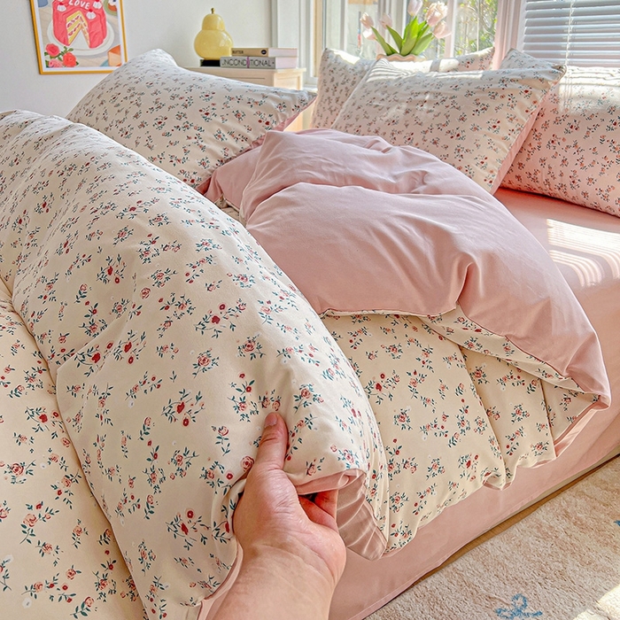 91家纺网 家纺一手货源 找家纺 2025新款水洗云朵糯糯棉简约风ins风小碎花被套床单款床笠款三四件套 忘忧草