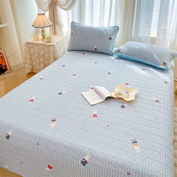 91家纺网 家纺一手货源 找家纺 恒爱 2025新款全棉印花单床盖 公子兔-蓝