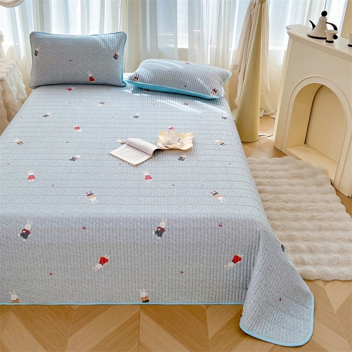 91家纺网 家纺一手货源 找家纺 恒爱 2025新款全棉印花单床盖 公子兔-蓝