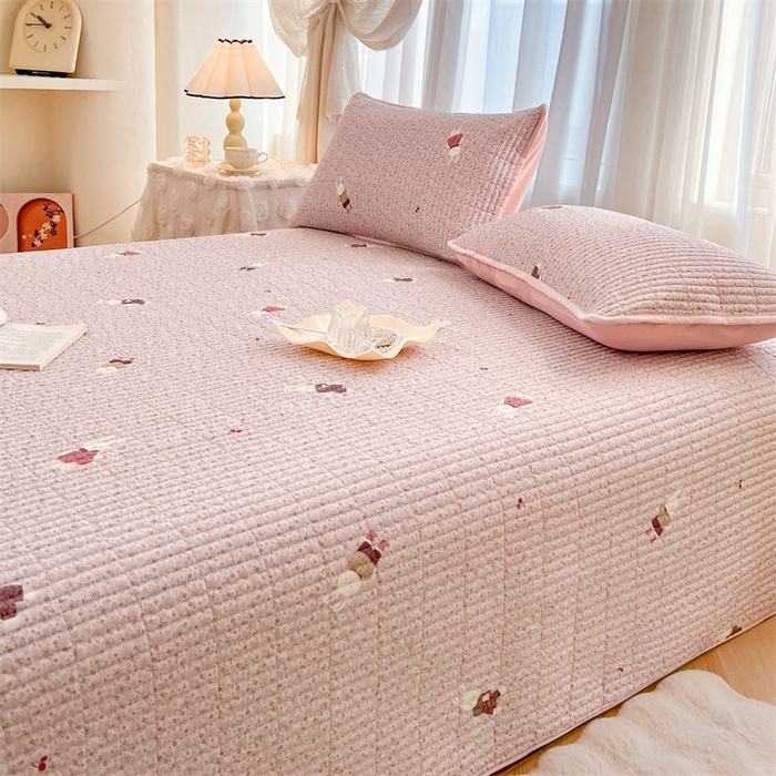 91家纺网 家纺一手货源 找家纺 恒爱 2025新款全棉印花单床盖 公子兔-浅豆沙