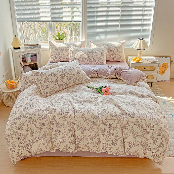 91家纺网 家纺一手货源 找家纺 2025新款水洗云朵糯糯棉简约风ins风小碎花被套床单款床笠款三四件套 紫颜