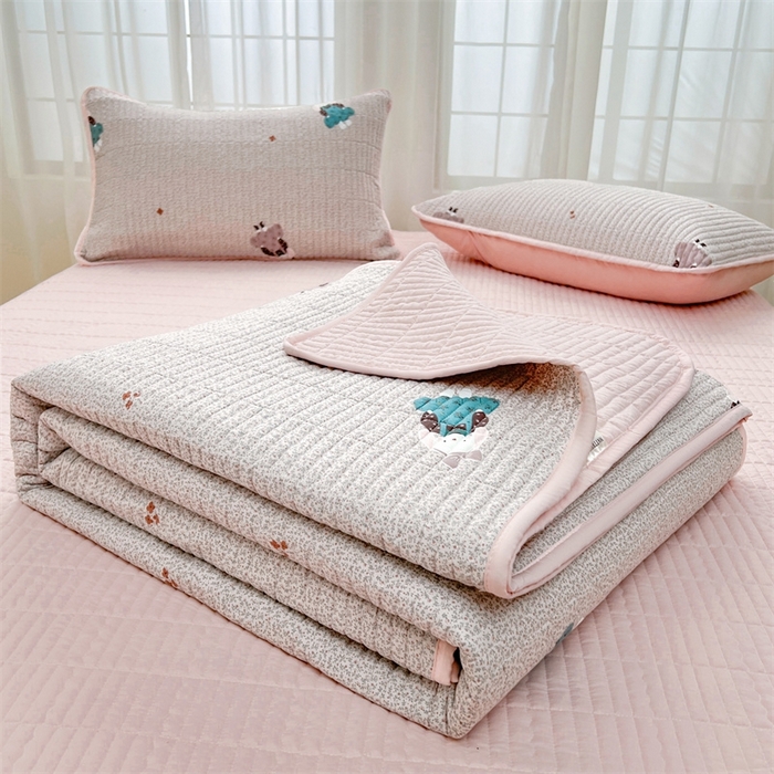 91家纺网 家纺一手货源 找家纺 恒爱 2025新款全棉印花单床盖 安哥拉公主-豆沙