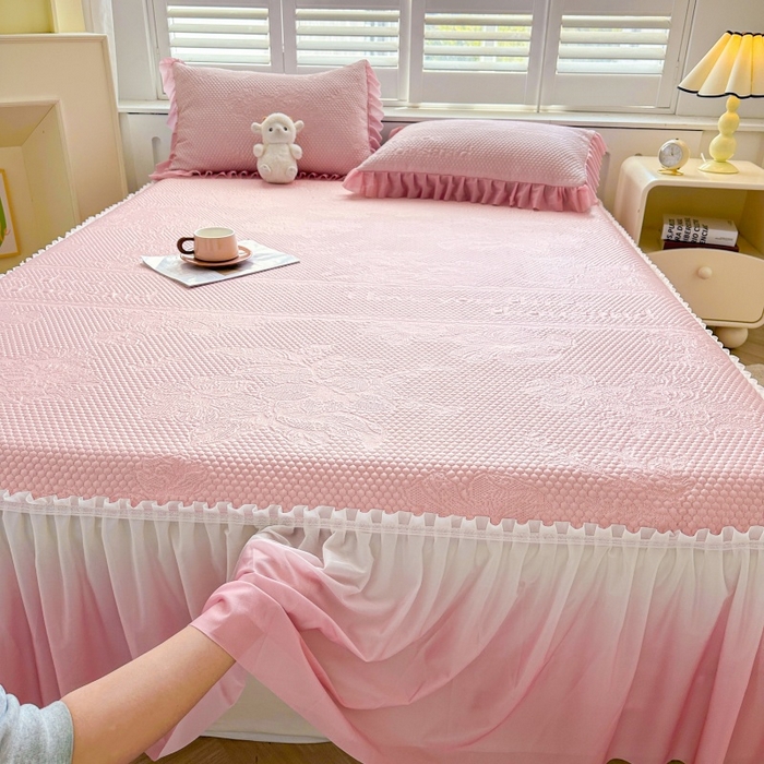 91家纺网 家纺一手货源 找家纺 2025新款冰豆豆凉感床裙凉席席子-花之恋系列冰豆豆床裙凉席-花之恋系列 花之恋 粉色