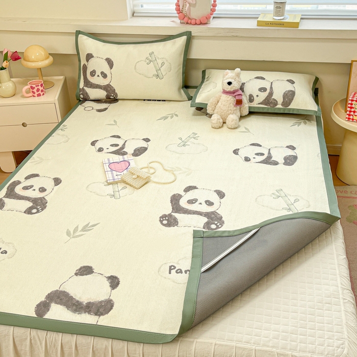 91家纺网 家纺一手货源 找家纺 慕澄家纺 2025新款小清新印花真冰藤系列凉席床席款 床席-熊猫戏竹