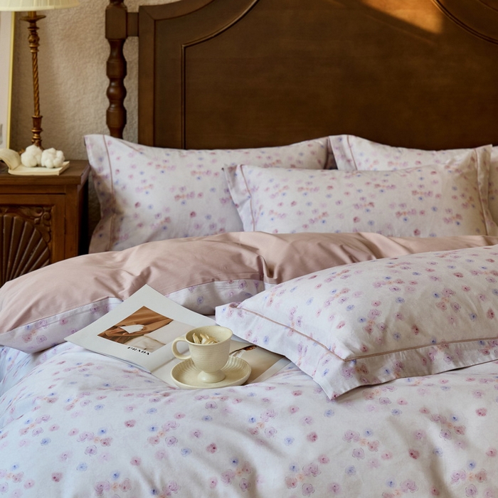 91家纺网 家纺一手货源 找家纺 由丽家纺 2025新款柔棉数码印花四件套系列 踪迹 紫