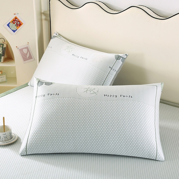 91家纺网 家纺一手货源 找家纺 法莱妮2025新款卡通三明治冰豆豆凉席 熊猫