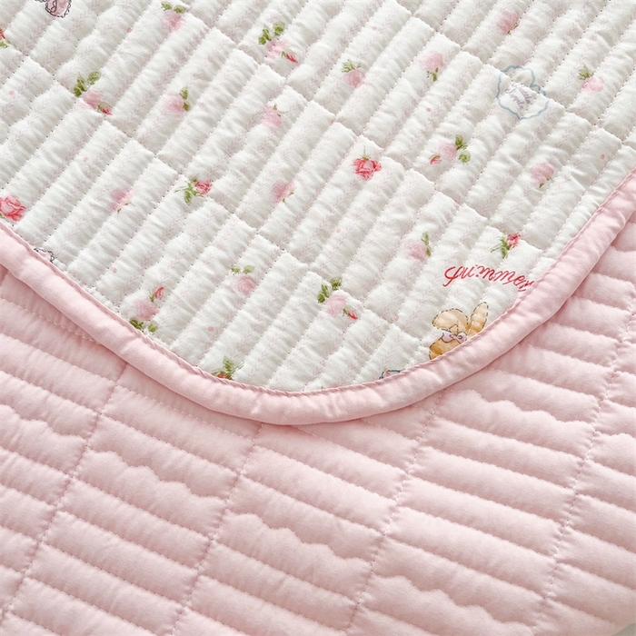 91家纺网 家纺一手货源 找家纺 恒爱 2025新款全棉印花单床盖 爱情兔