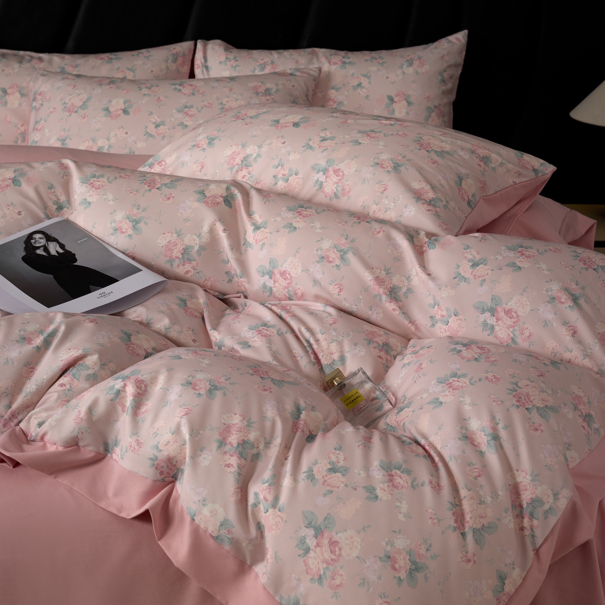 91家纺网 家纺一手货源 找家纺 丽卡家纺 2025新款数码印花有氧双层纱四件套 典雅粉